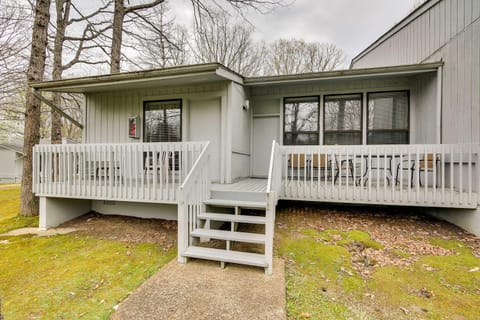 Crossville Golfers Haven 5 On-Site Courses! Apartment in Tennessee