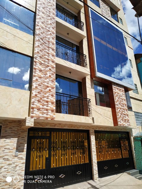 Property building, Facade/entrance