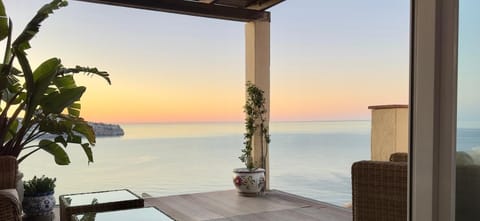 View (from property/room), Balcony/Terrace, Sea view