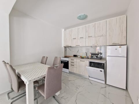 ATA APARTMANI. Apartment in Budva Municipality