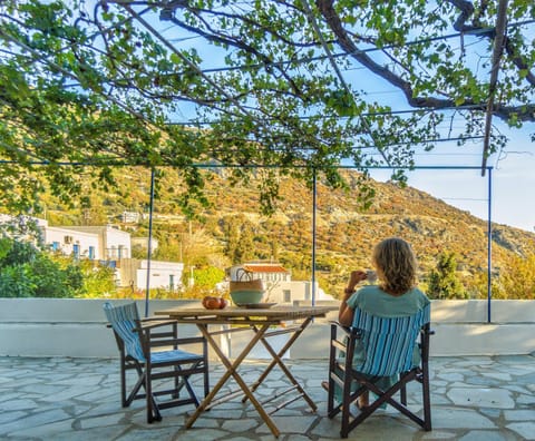 Patio, Spring, Day, Natural landscape, View (from property/room), Balcony/Terrace, Dining area, Mountain view