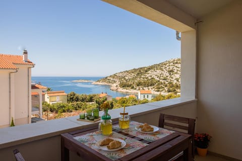 Balcony/Terrace, Dining area