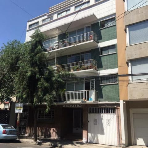 Nebraska Suites WTC Bed and Breakfast in Mexico City