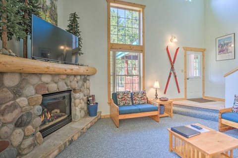 6 Mi to Turquoise Lake Retreat with Covered Deck! House in Colorado