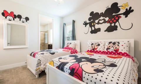 Stylish 5 Bdrm Home with Themed Bedroom at Reunion House in Reunion
