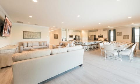 Wonderful 13 Bdrm Villa with Private Home Theater at Reunion House in Four Corners