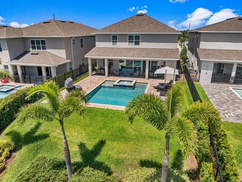 Elegant 8 Bdrm Villa With Games Room at Encore House in Bay Lake