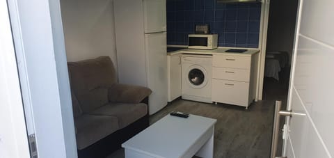 Kitchen or kitchenette, Living room