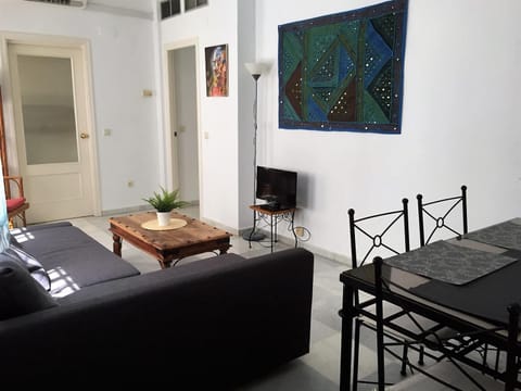 Lounge or bar, Dining area