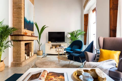 Communal lounge/ TV room, TV and multimedia, Living room