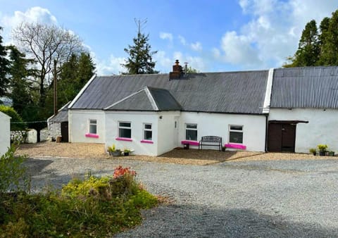 Corderry Farmhouse, idyllic cottage amid 250 acres House in County Limerick