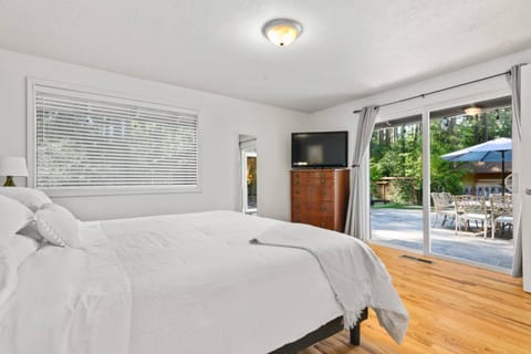 The House at Gery National House in Lake Oswego