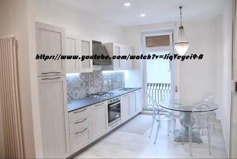 CASA PAOLINA NEL CENTRO DI BRACCIANO House in Bracciano