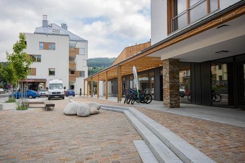 Property building, Facade/entrance