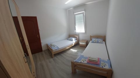 Apartman G 60 Apartment in Kotor Municipality