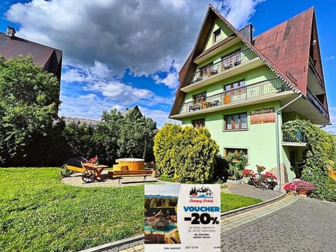 Property building, Garden, Parking