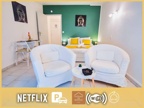 Living room, Dining area, Bedroom