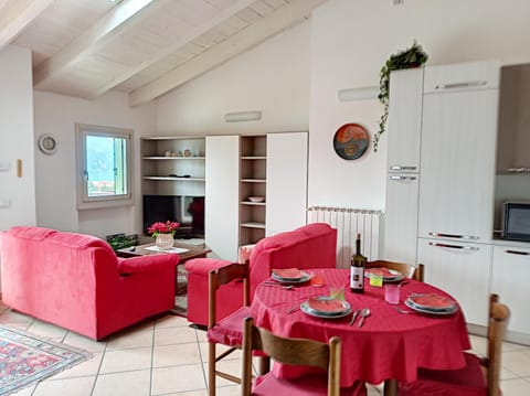 Feel at Home - CASA SOFIA Apartment in Lovere