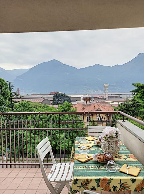 Feel at Home - CASA SOFIA Apartment in Lovere