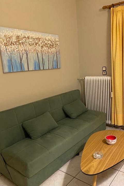 Seating area, internet