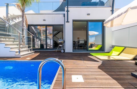 Property building, Swimming pool