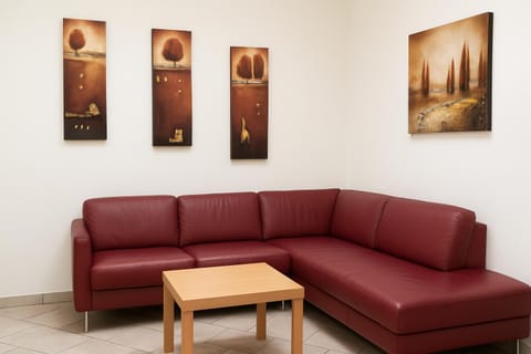 Living room, Decorative detail, Seating area