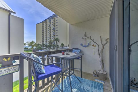 Recently Renovated PCB Condo Near Beach! Apartment in Lower Grand Lagoon