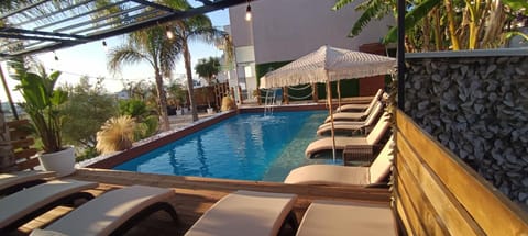 Day, Pool view, Swimming pool, sunbed