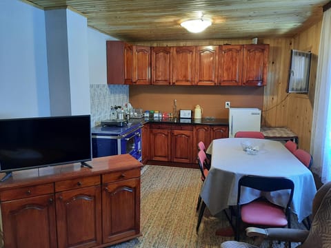 Apartmani MK-Vila MK Apartment in Zlatibor District, Serbia