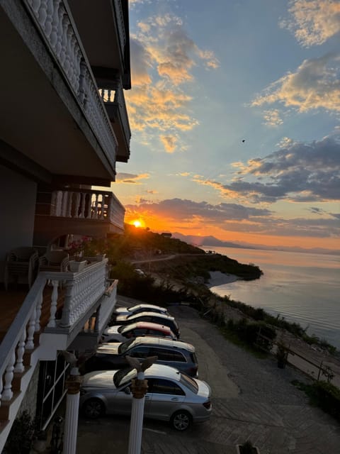 Bella Vista Bed and Breakfast in Montenegro