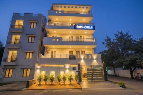 Property building, Facade/entrance