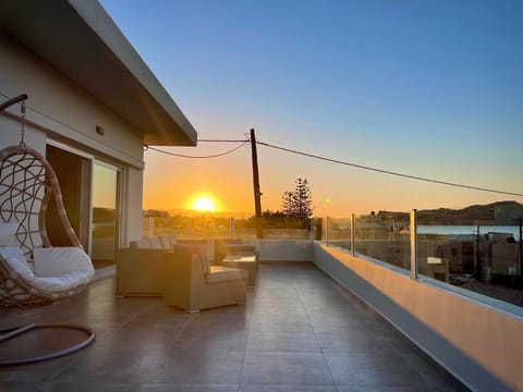 Natural landscape, View (from property/room), Balcony/Terrace, Seating area, Sunset