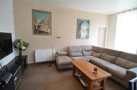 DUPLEX BORRIGLIONE - Spacieux appartement pour 6 personnes au pied du tram Apartment in Nice