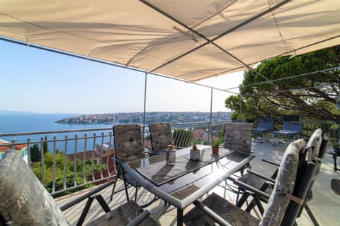 Balcony/Terrace, Landmark view, Sea view
