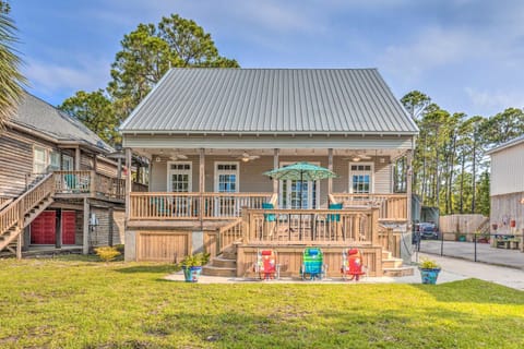 Bayfront Home with Kayaks, Paddleboards and Bikes House in Dauphin Island