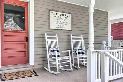 The Ruebling House Bright, Modern, and Renovated! Apartment in Ozark Mountains