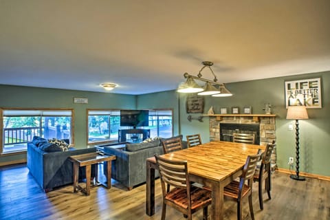 Boat Dock, Game Room Lakefront Sunrise Beach Home House in Lake of the Ozarks