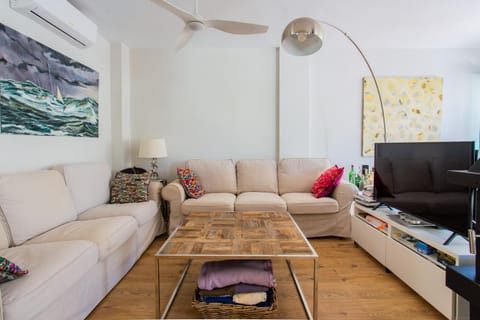 TV and multimedia, Living room, air conditioner