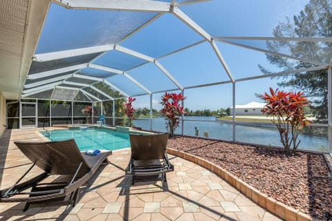 The Joint Venture - Cape Coral - Roelens Vacations House in Cape Coral