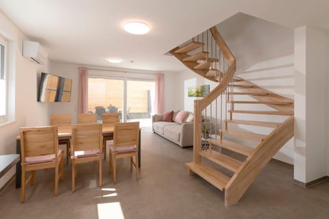 Living room, Seating area, Dining area