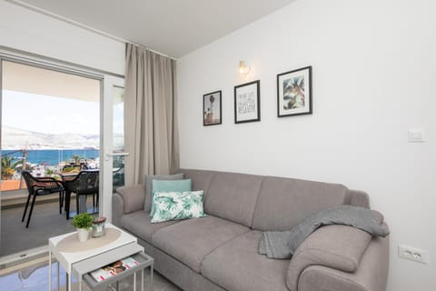 Enjoy Trogir Ciovo Apartment in Okrug Gornji