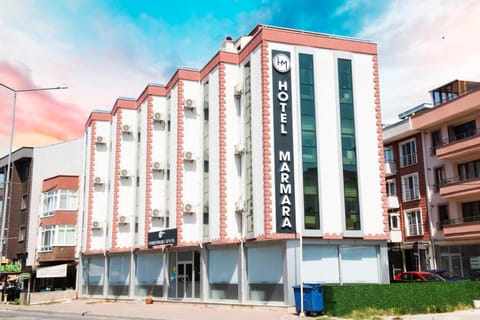 Property building, Location