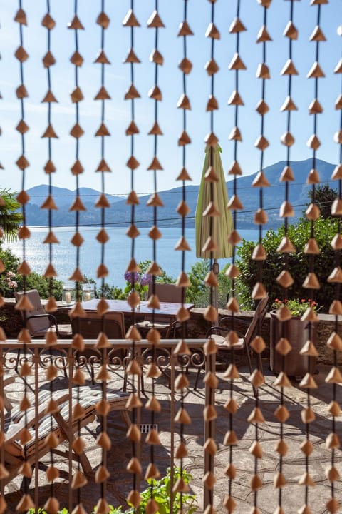 Balcony/Terrace, Lake view