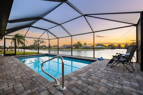 BRAND NEW Paradise with never ending Sunsets - Villa Chillax N Sunsets - Roelens Vacations House in North Fort Myers