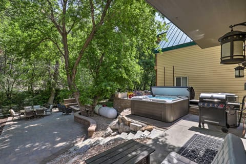 Provo Canyon Cabin Treehouse with Mountain Views Cabin in Wasatch County