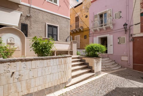 ⭑⭑⭑⭑⭑La perla Rosa nel centro storico a Carloforte Apartment in Carloforte