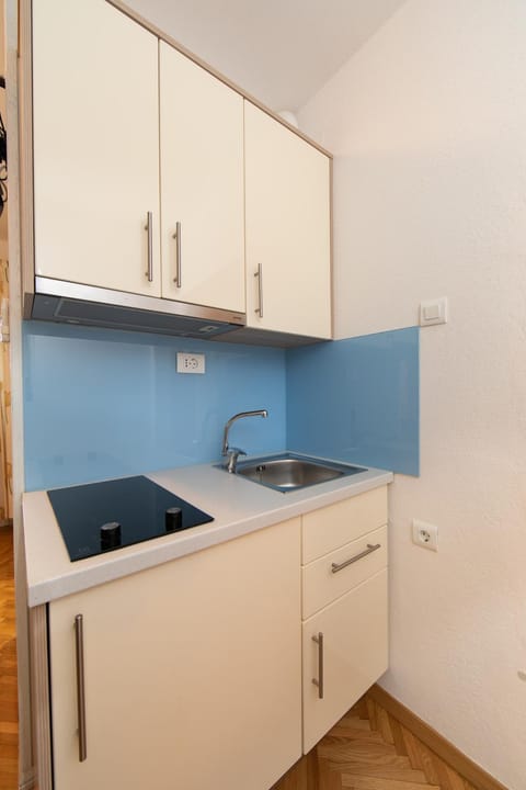 Apartman Dese 2+1 Apartment in Tučepi