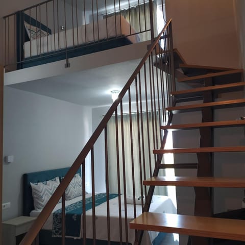 Photo of the whole room, air conditioner