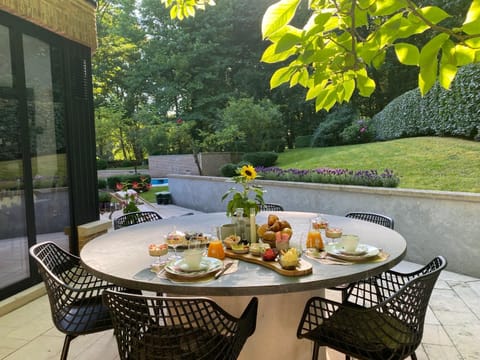 Garden, Dining area, Garden view, Breakfast
