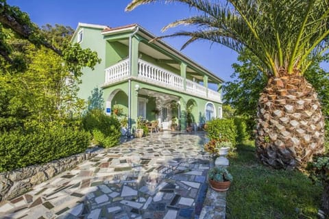 Property building, Patio